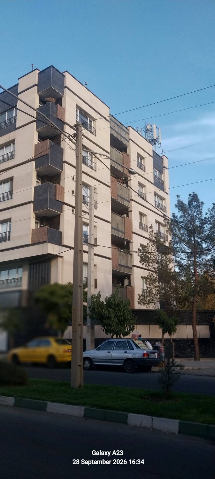 آپارتمان 210 متر فول امکانات